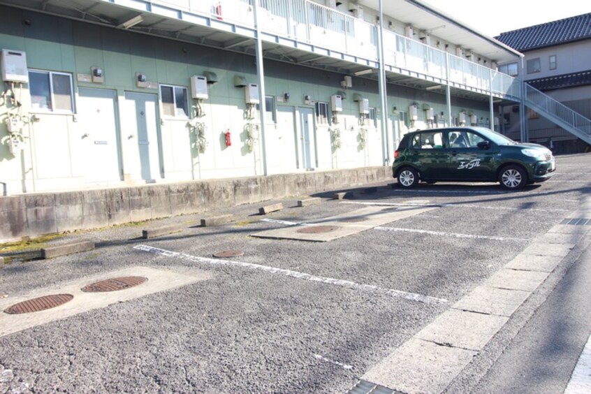 駐車場 シャトルジュン