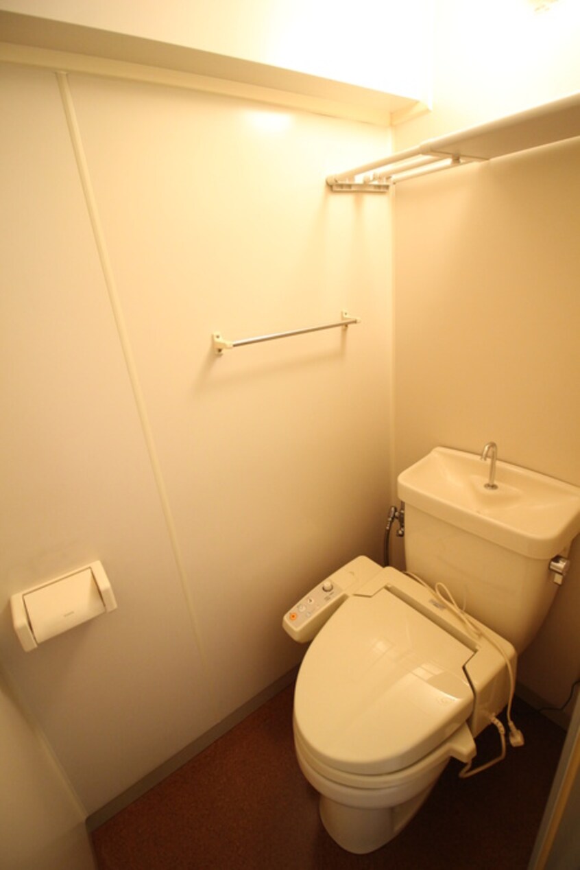 トイレ アカデミ－コ－トパスカル