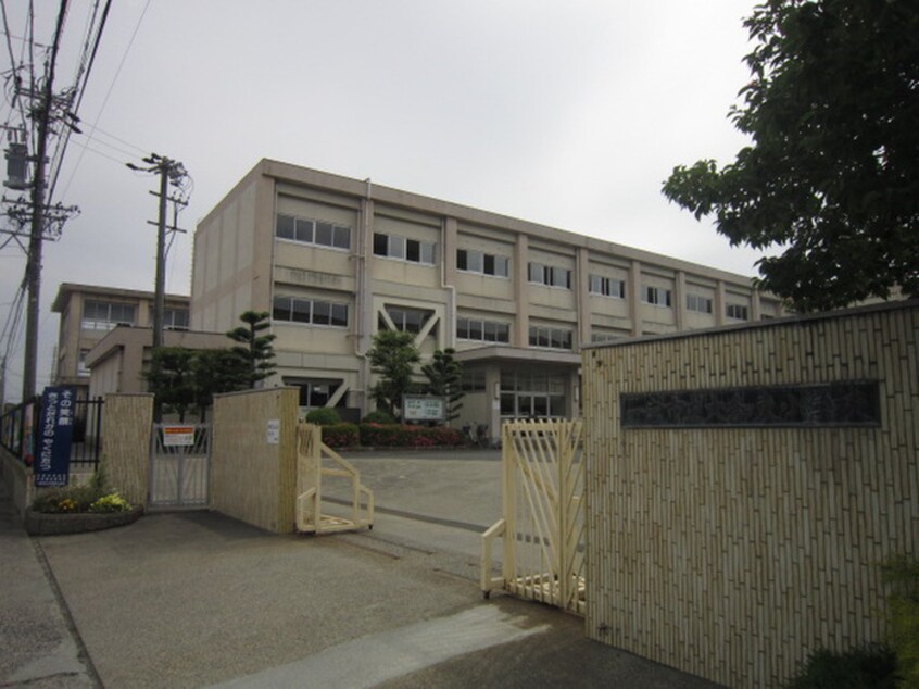 大和東小学校(小学校)まで800m 花池コーポラス