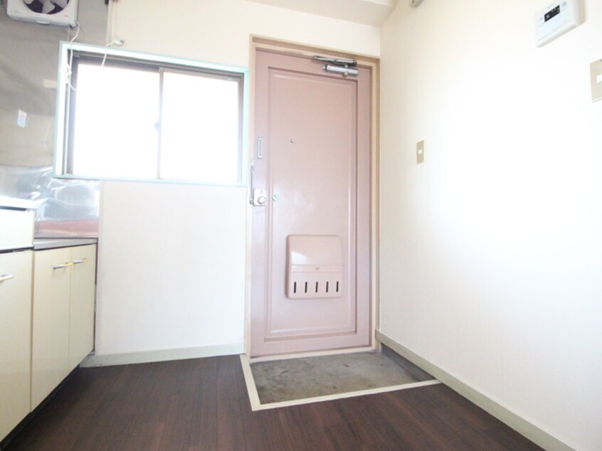 玄関 フロ－ラル都