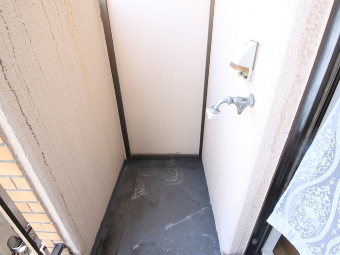 洗濯機置場 フロ－ラル都