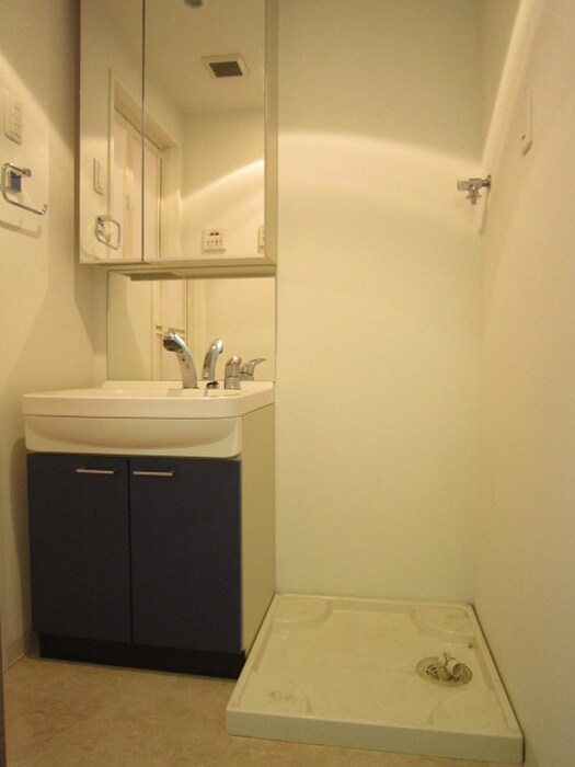 洗濯機置場 UURコート名古屋名駅