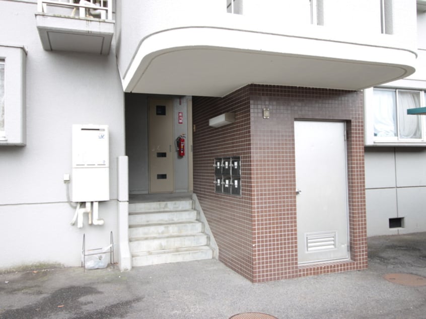 エントランス部分 山屋敷ハイツ