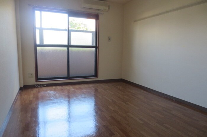 居室 アイリスコ－ト