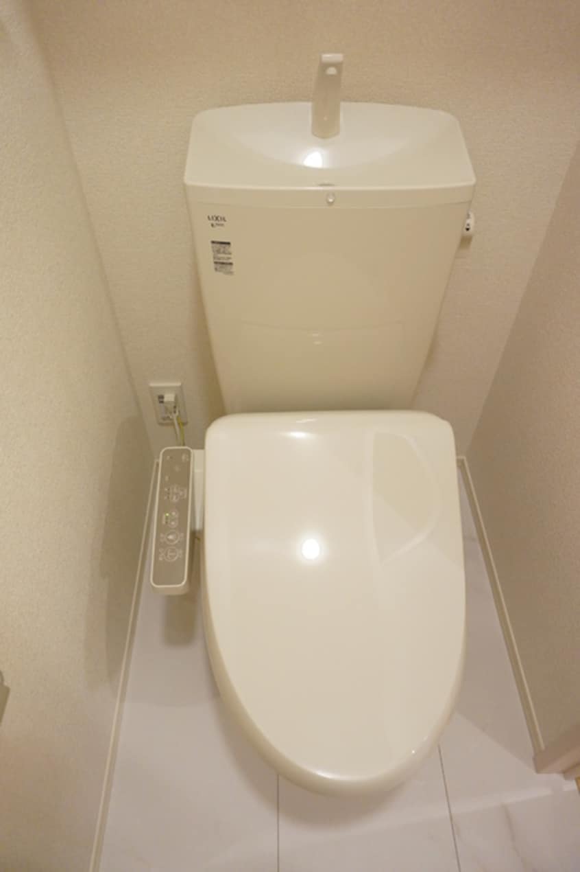 トイレ ハーベスト横井