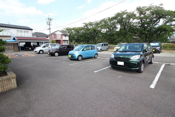 駐車場 リヴェール ドミール