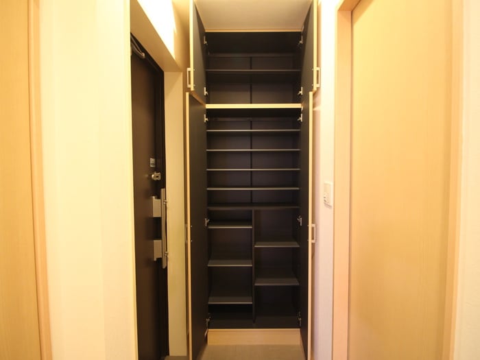 靴箱 ＫＡＲＥＮ　ＣＯＵＲＴ名駅南