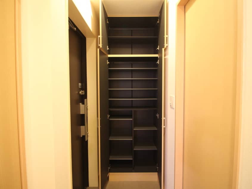 靴箱 ＫＡＲＥＮ　ＣＯＵＲＴ名駅南