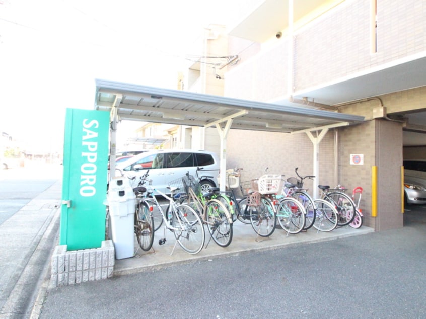 駐輪場 イラーヴァティ