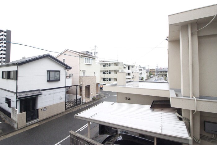 室内からの展望 ファミ－ル八代