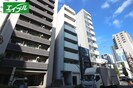 アヴォワール丸の内の外観