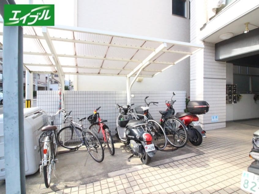 駐輪場 オーガスタ広路本町