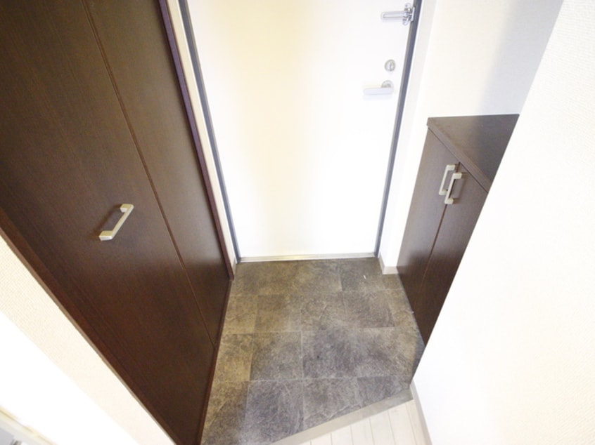 玄関 カーサビアンカ黒川