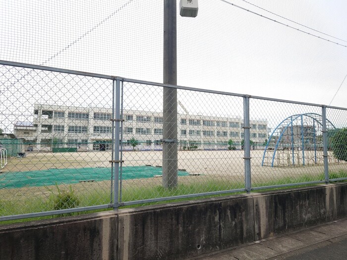 名古屋市立福春小学校(小学校)まで395m ドエルバンノ