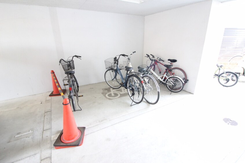 駐輪場 コートデリヴィエール上飯田