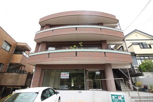 ビェンナーレ滝の水