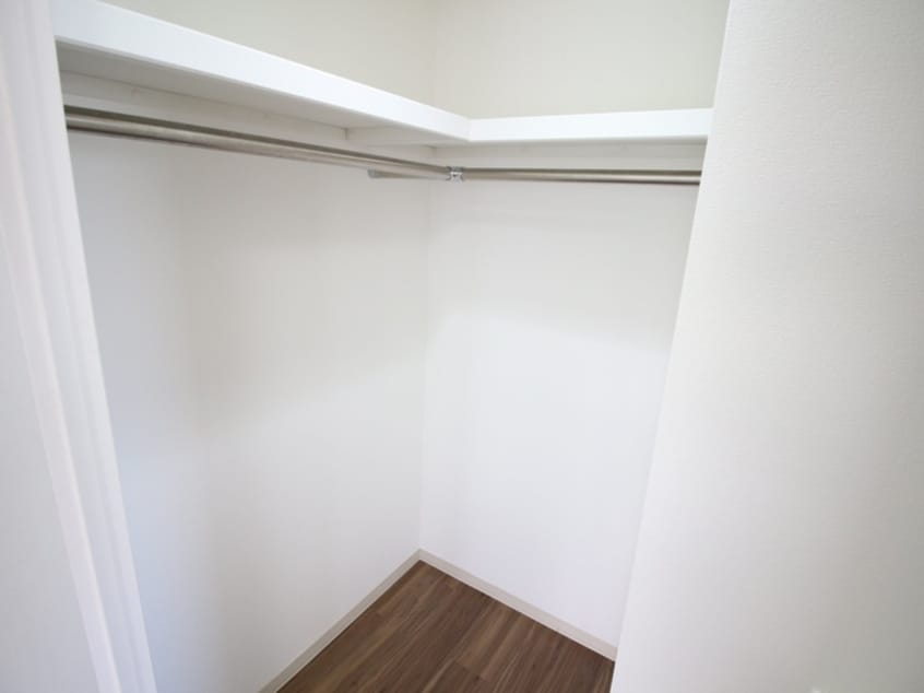 収納 アイボリ－