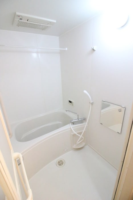 バス／シャワールーム等 Stella