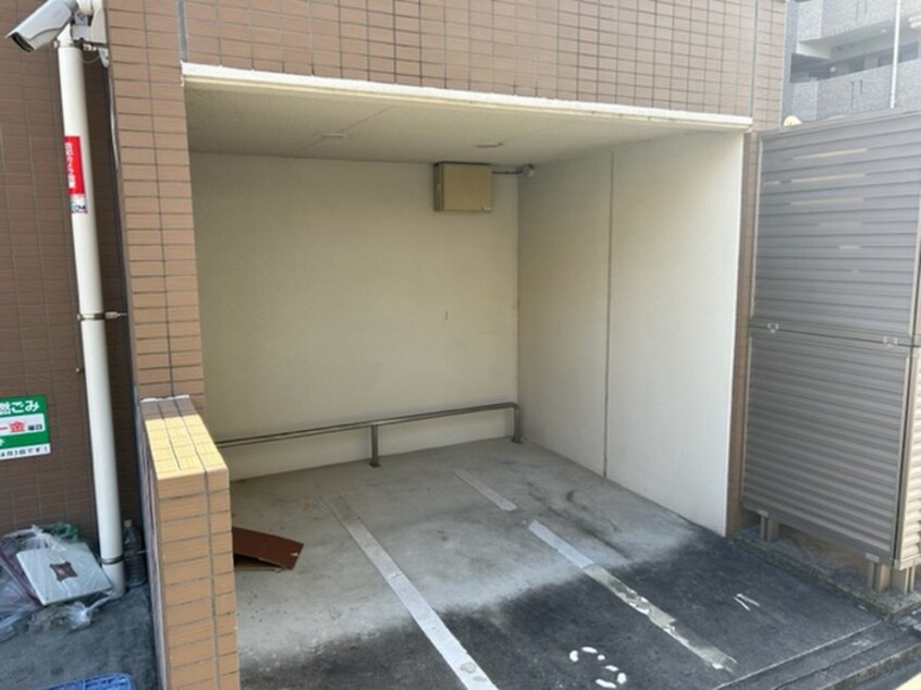 バイク置き場 パルティール千種（702）