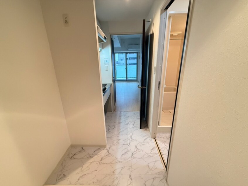 廊下 フローライト徳川