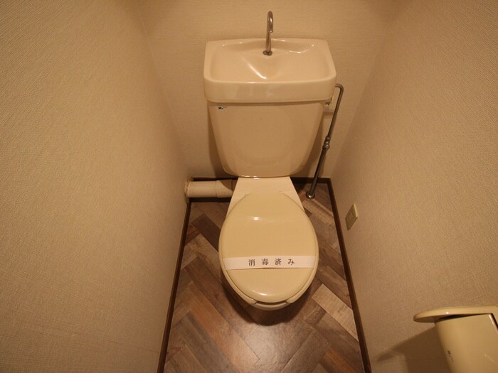 トイレ シャトル山貴