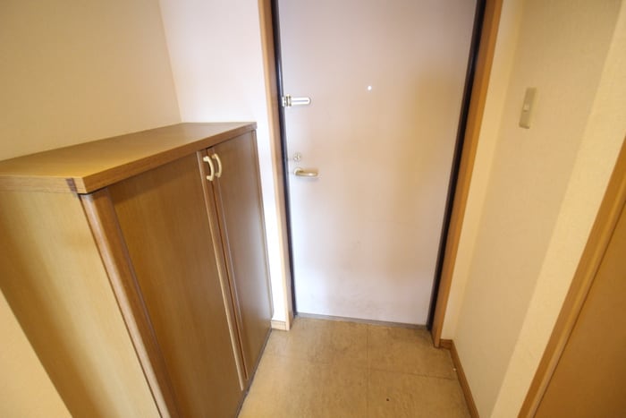 玄関 セレブランド堀田駅前