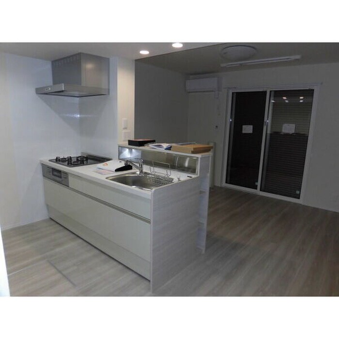 キッチン サンハイム八社