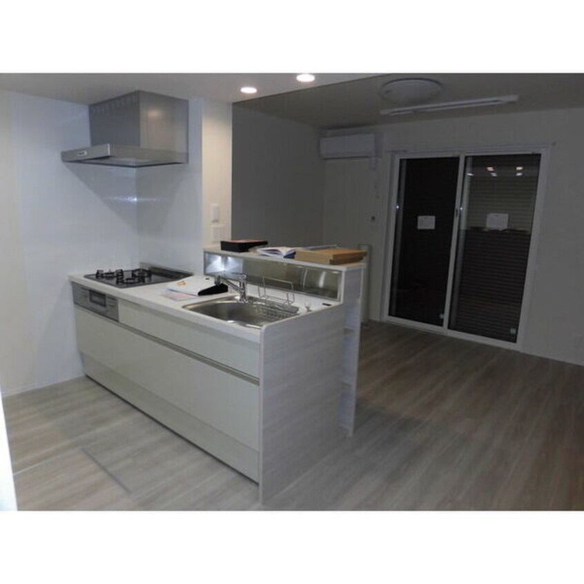 キッチン サンハイム八社