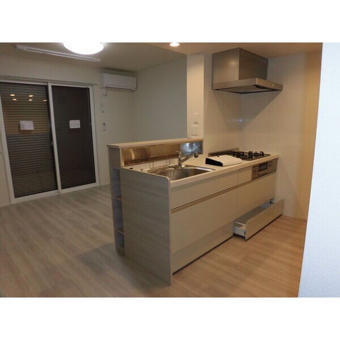 キッチン サンハイム八社