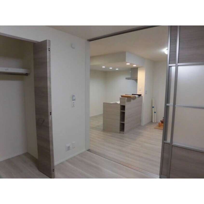 収納 サンハイム八社