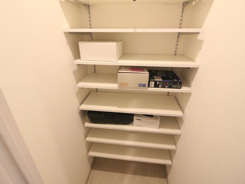 靴箱 NAGOYA the TOWER(301)