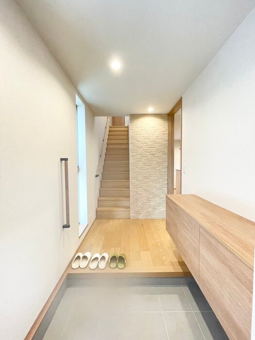 玄関 西区城西戸建