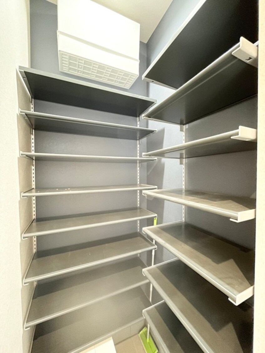 靴箱 西区城西戸建