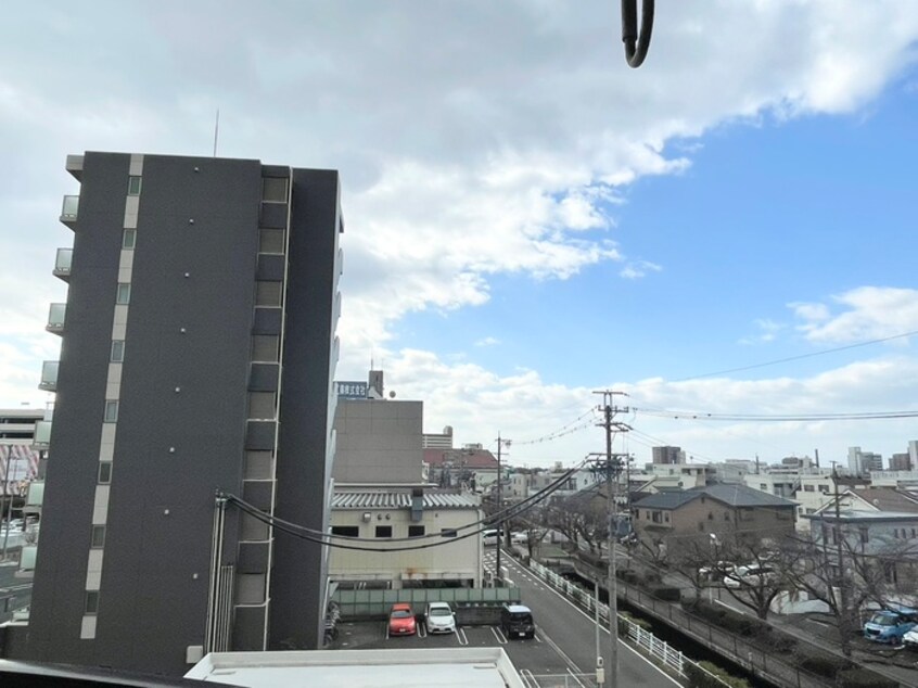 室内からの展望 ﾗｲｵﾝｽﾞﾏﾝｼｮﾝ康生通第2(402)