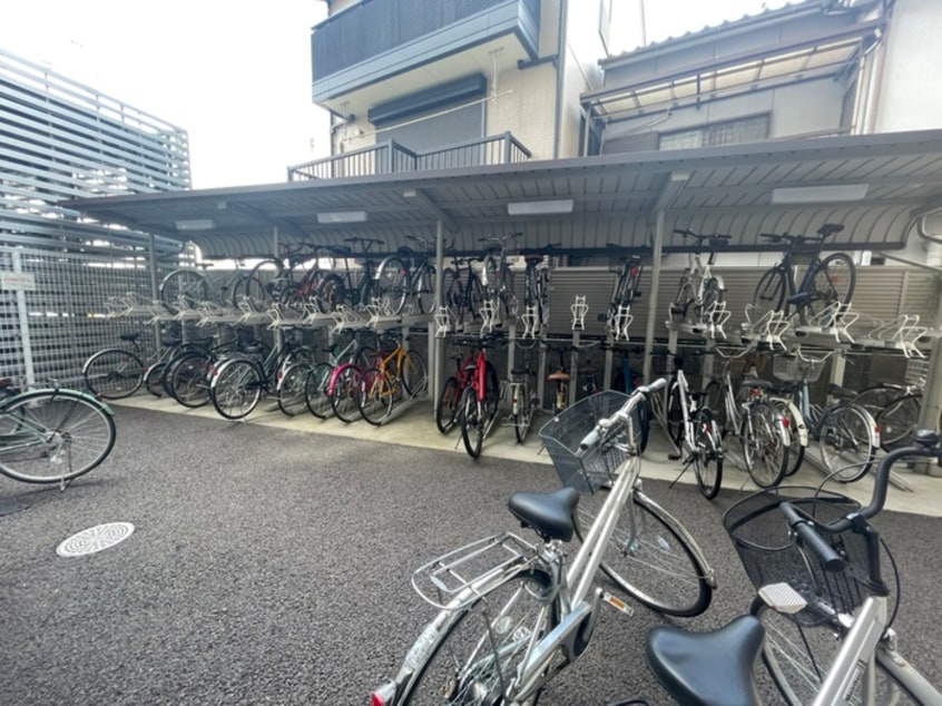 駐輪場 アジリア大曽根