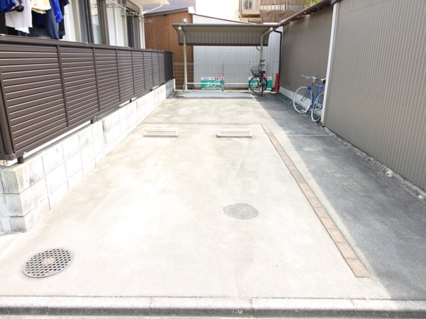 駐車場 ドルフしらかね