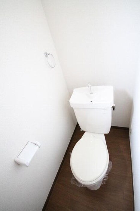 トイレ WHITE BELL C