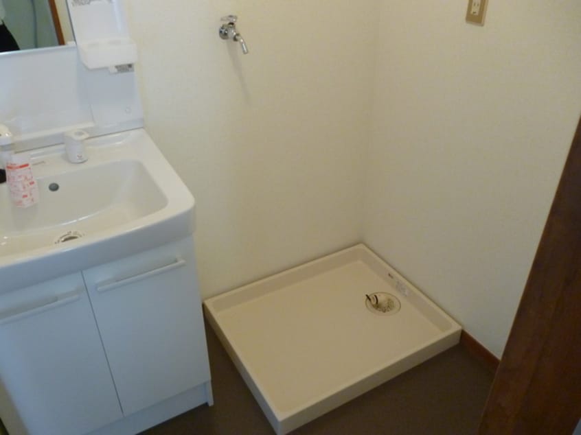 洗濯機置場 エレガンス青山