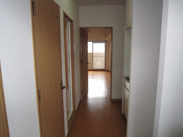 廊下 現代ハウス新栄