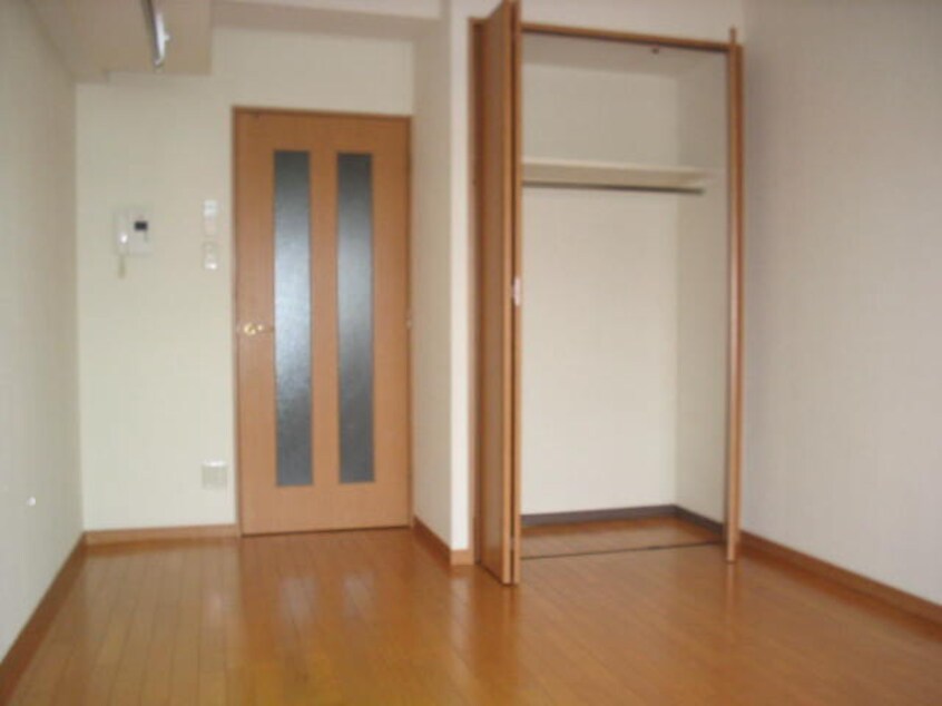 収納 現代ハウス新栄