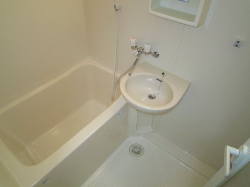 バス／シャワールーム等 現代ハウス新栄