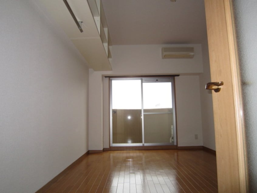 居室 現代ハウス新栄