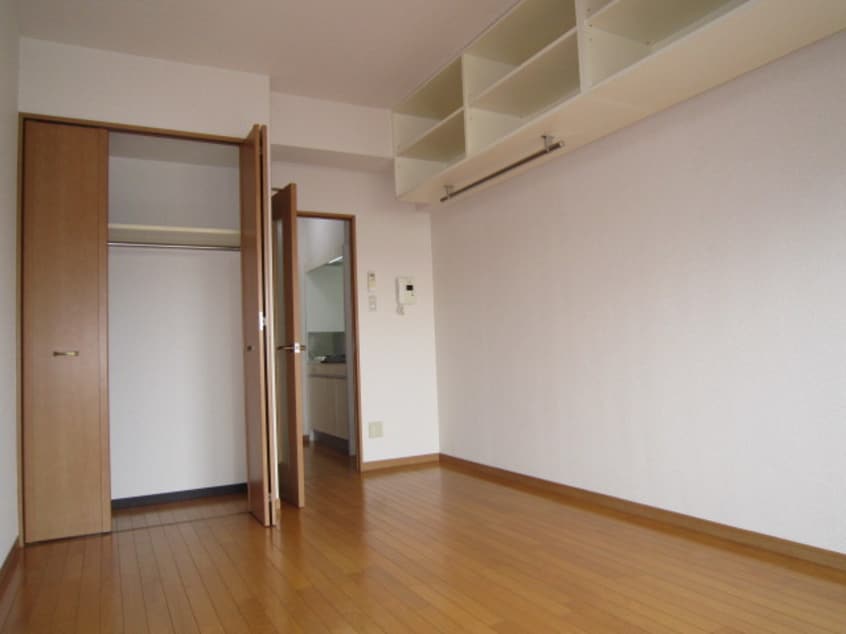 居室 現代ハウス新栄