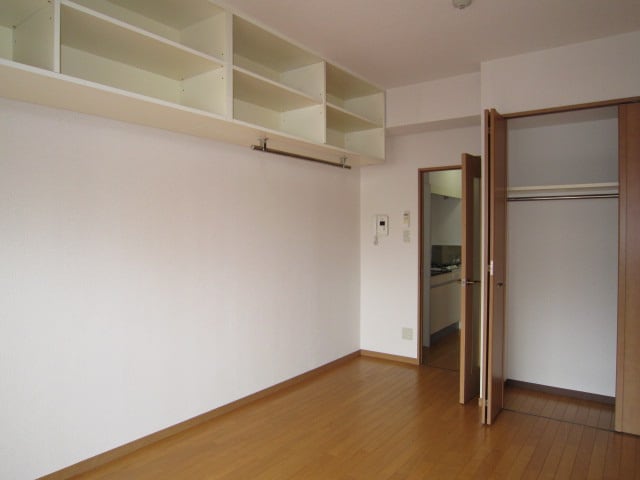 居室 現代ハウス新栄