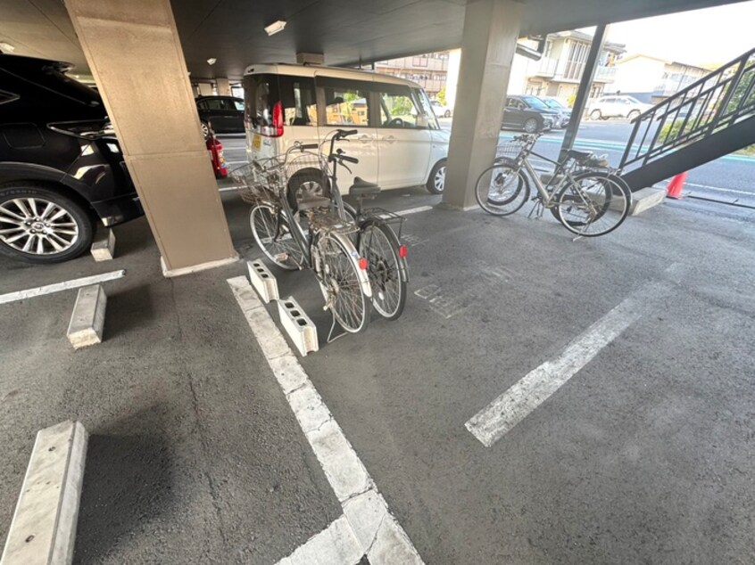 駐輪場 一ツ木ハイツ安井Ⅲ