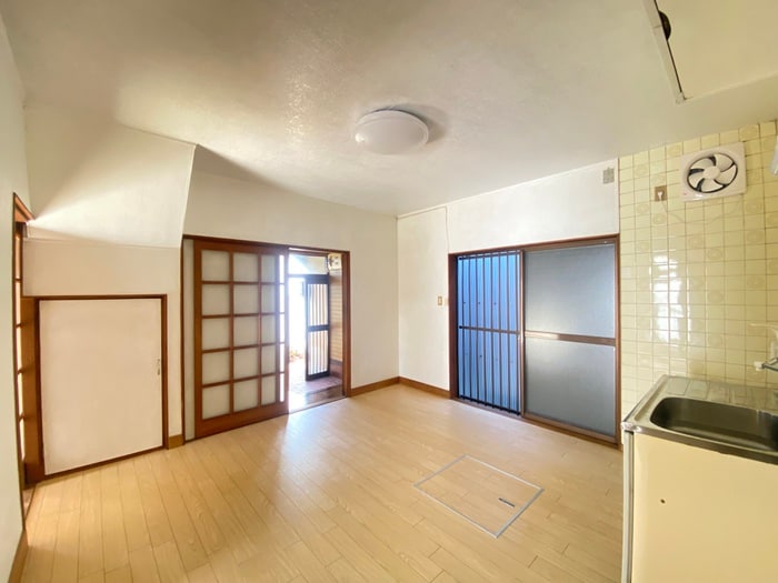 居室 七宝町貸家