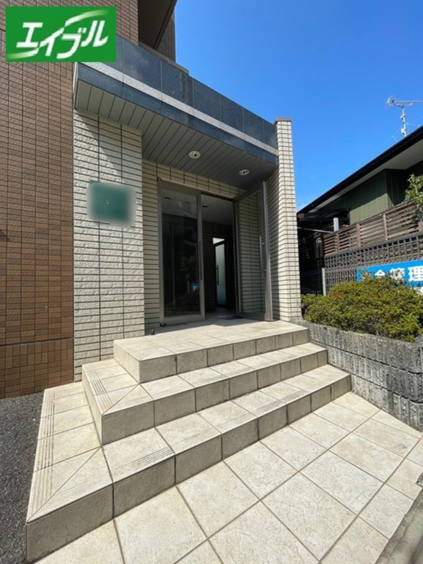 エントランス部分 レ－ジュ川原通