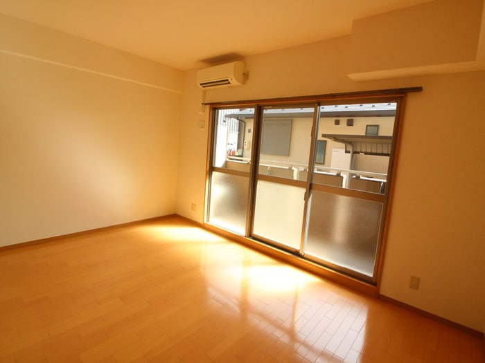 居室 レ－ジュ川原通