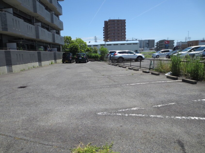 駐車場 スタ－ライトＭ