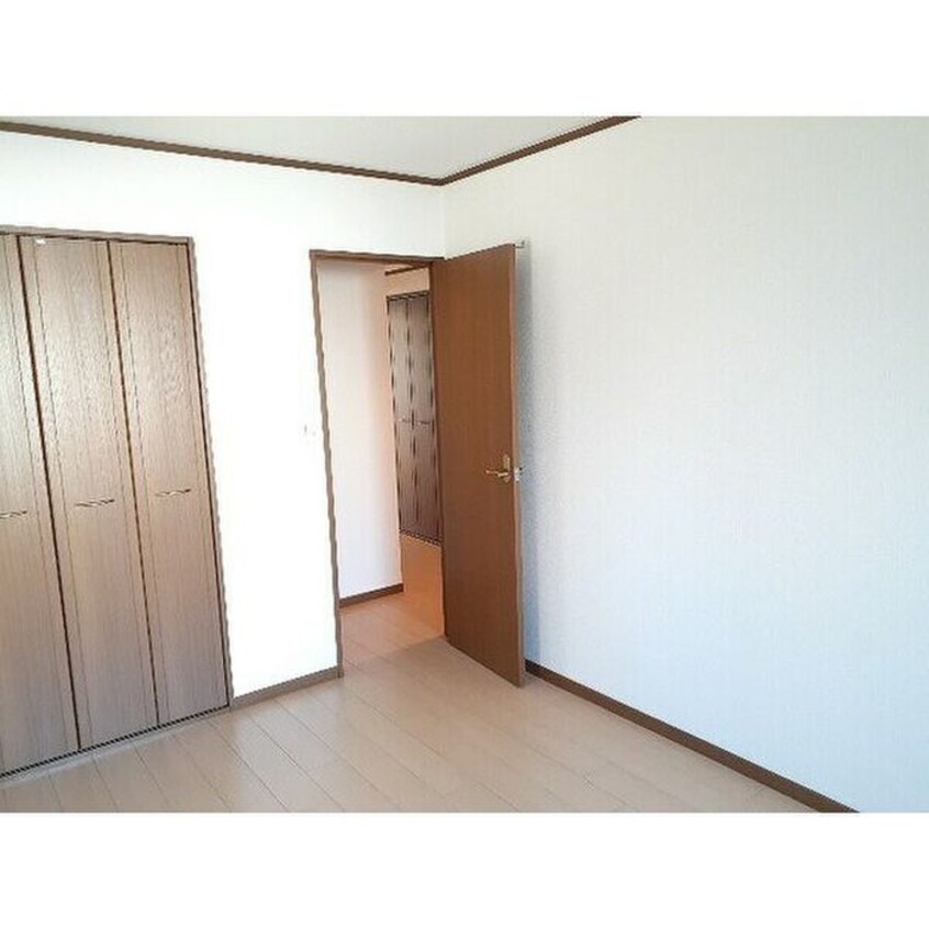 内観写真 アバンツァ－ト